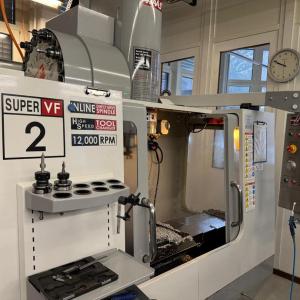 دستگاه فرز 3 محوره عمودی شرکت HAAS مدل VF-2